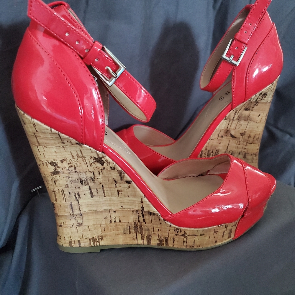 Like-New Pump Wedges